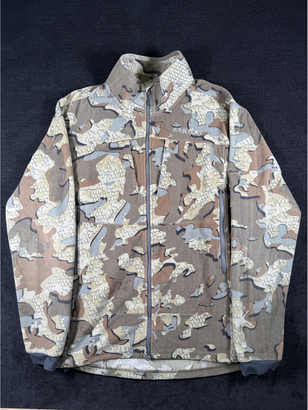Kuiu Fleece Jacket in Brown Camo Pattern Size XL